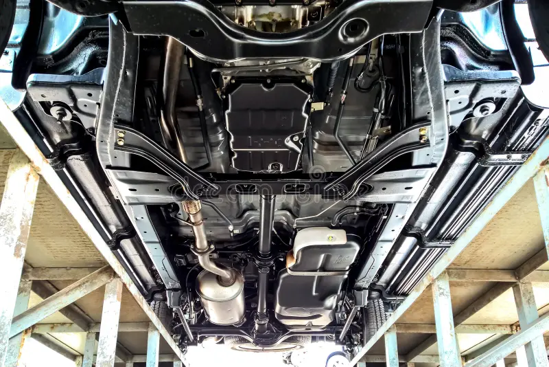 Posljedice udarca šasije automobila prilikom vožnje s rubnika