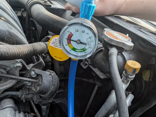 Što učiniti kada ne možete pronaći izvor curenja rashladnog sredstva iz auto-...