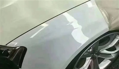 Kako spriječiti da bijela boja automobila požuti?