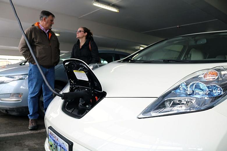 Francuska nastoji promicati politiku subvencija za električna vozila u cijelo...