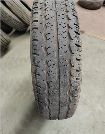 185R15C Rabljene gume za komercijalni laki teretni/kombi